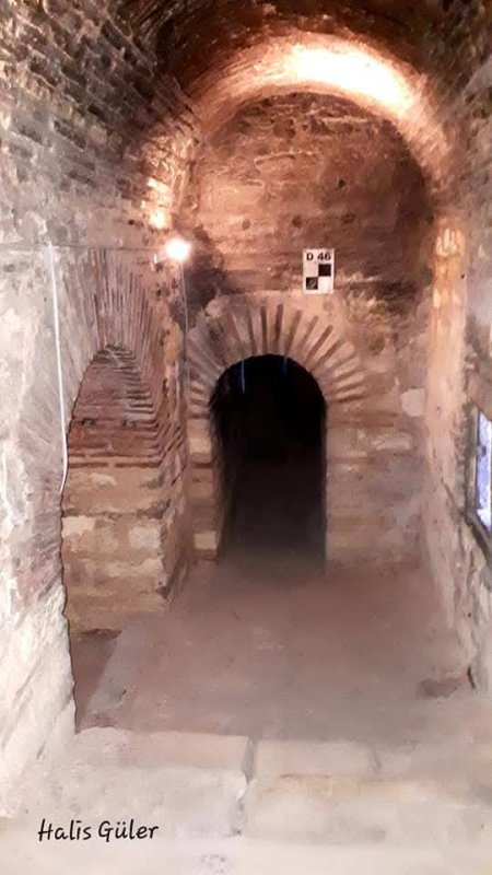Halis Güler İle Tarihin İzinde